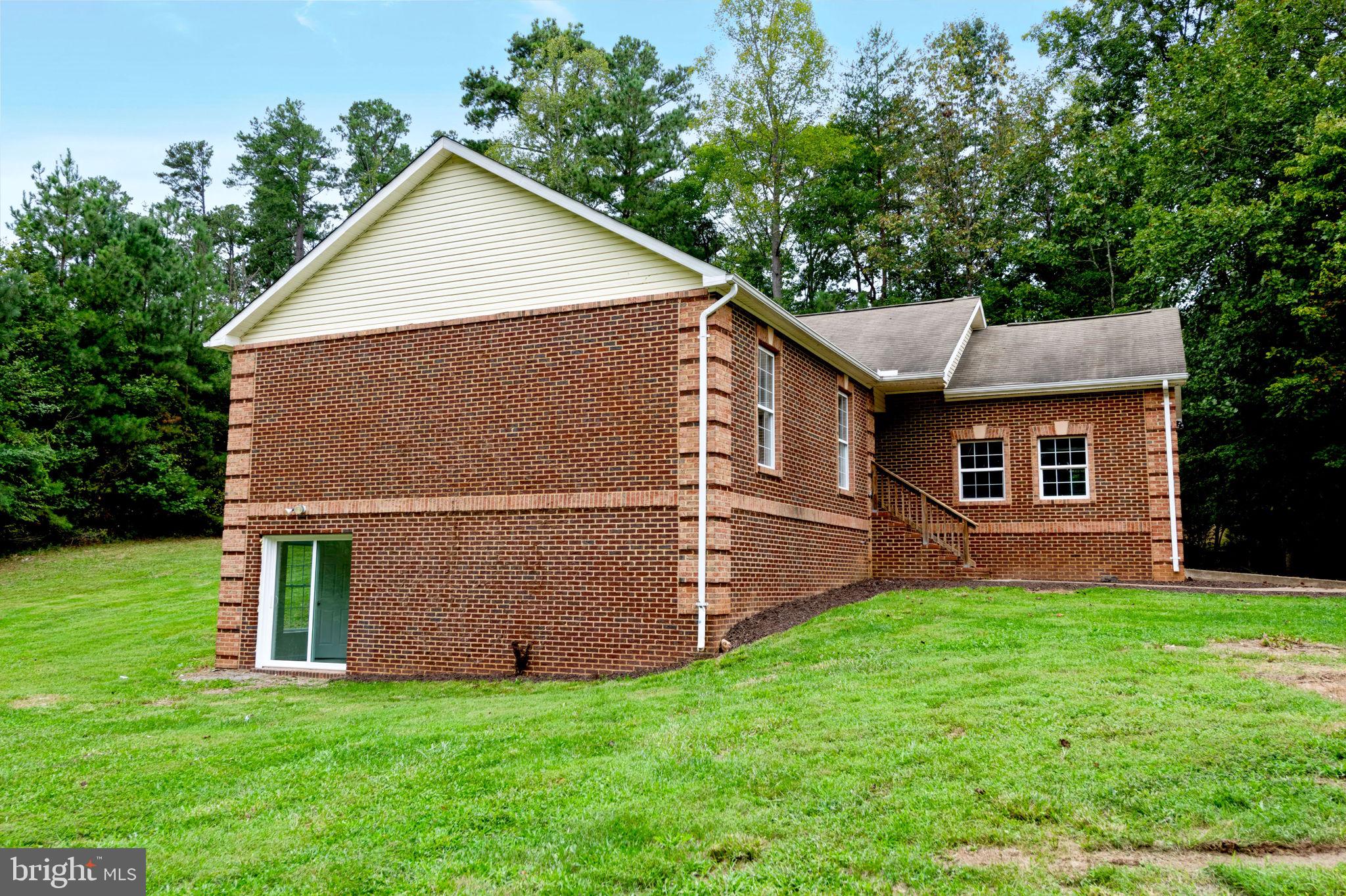 18048 Waterloo Road Amissville, VA 20106 - Photo 10 of 67 Gallery Image 10
