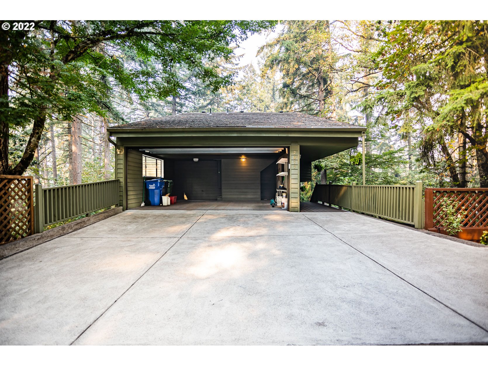 2017 Kimberly Drive Eugene, OR 97405 - Photo 32 of 32 a view of outdoor space and yard