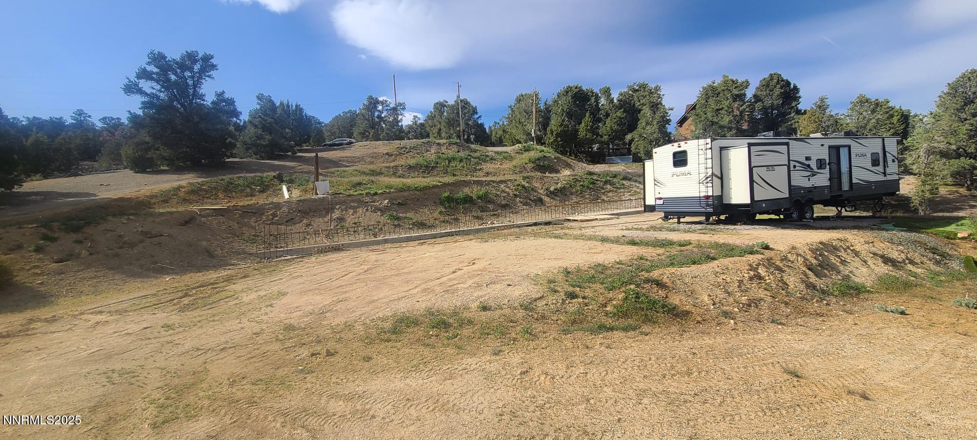21685 Palamino Road Reno, NV 89521 - Photo 4 of 13 20220418_161235