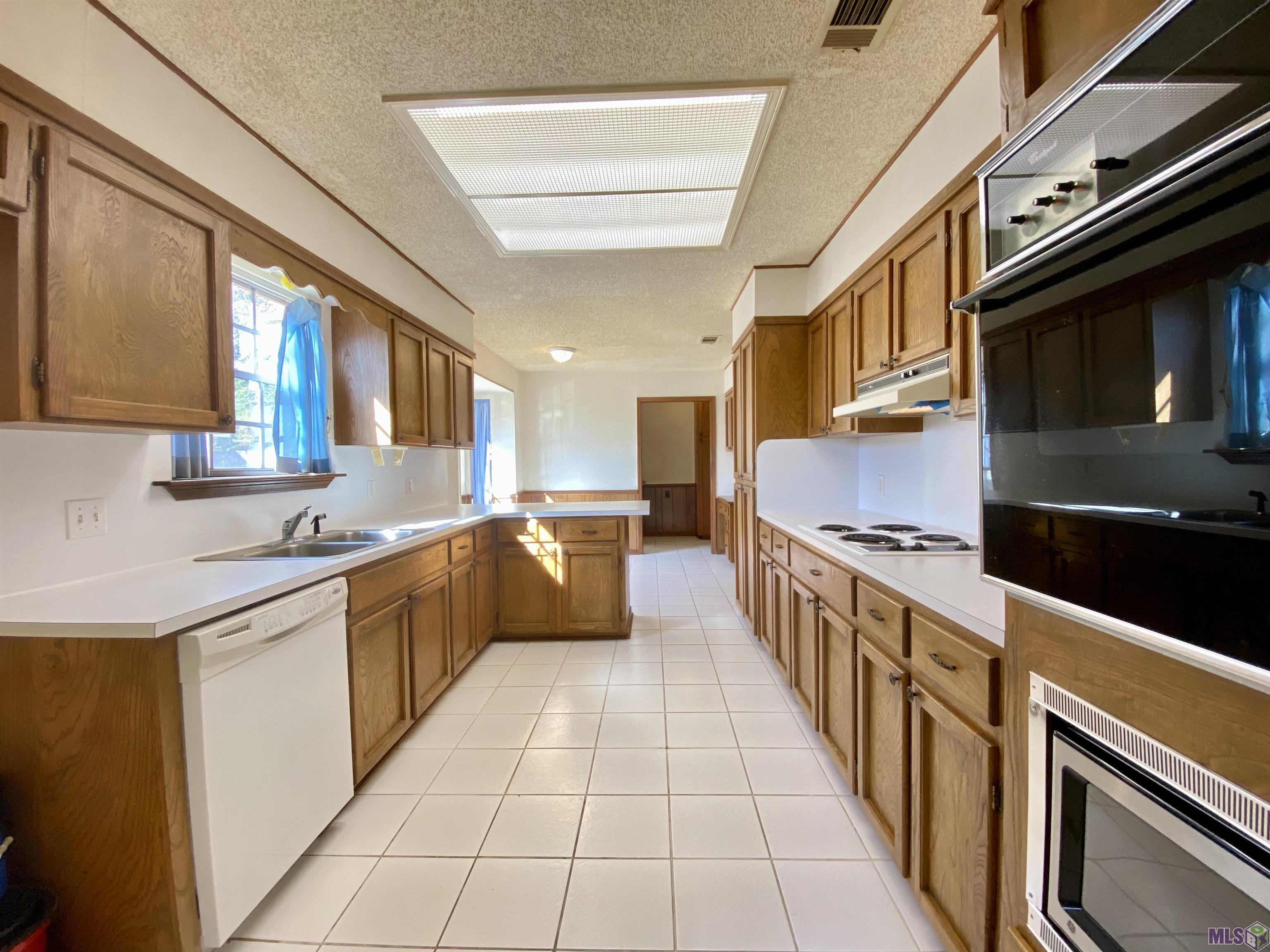 939 Rue Desiree Baton Rouge, LA 70810 - Photo 8 of 22 Gallery Image 8