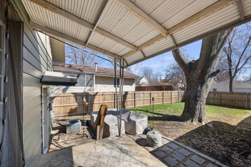 716 Morton Avenue Kewanee, IL 61443 - Photo 24 of 26 a view of a patio