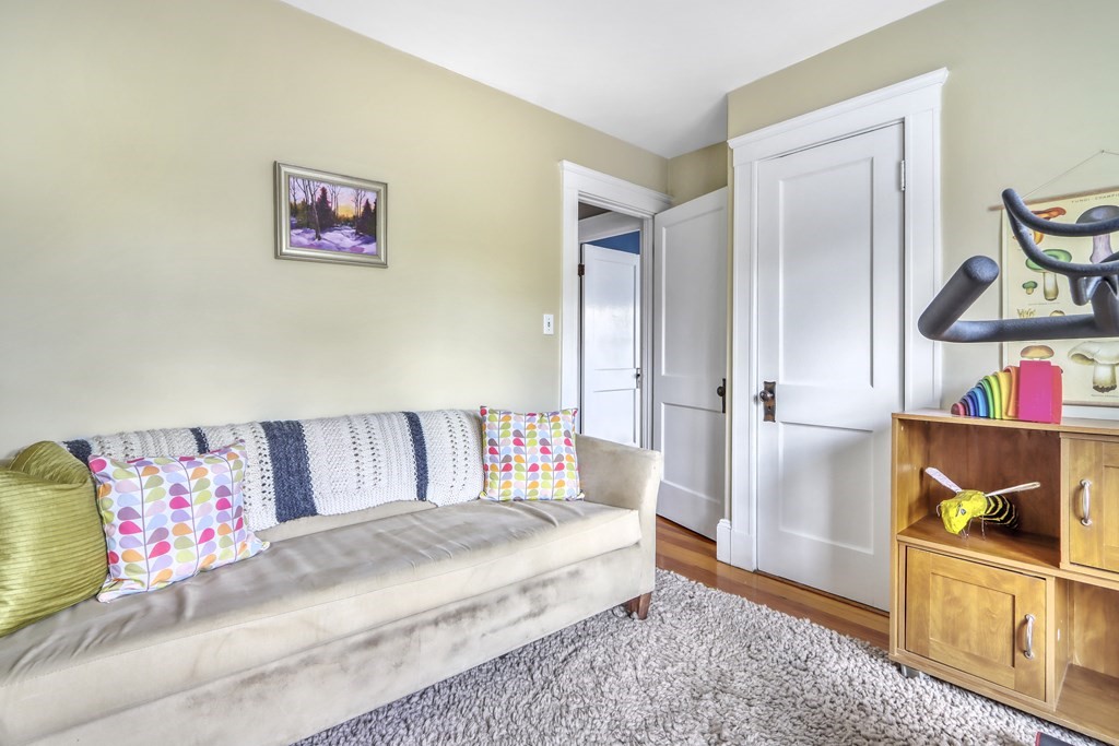 37 Nowell Road Melrose, MA 02176 - Photo 17 of 40