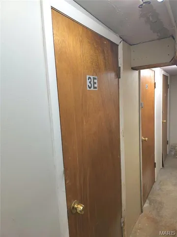 $145,900 | 8631 Old Bonhomme Road, Unit 3E, St. Louis, MO 63132