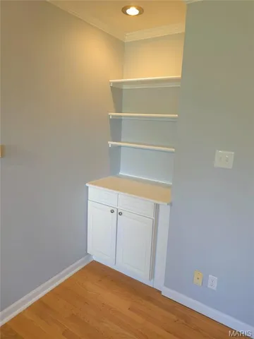 $145,900 | 8631 Old Bonhomme Road, Unit 3E, St. Louis, MO 63132