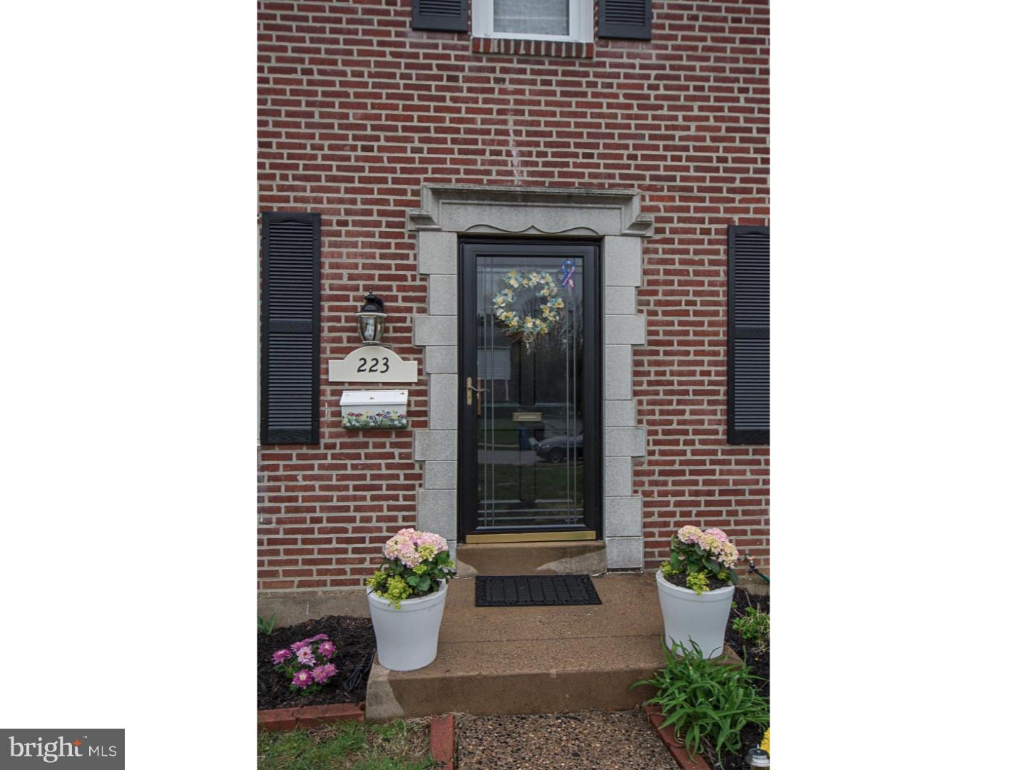 223 Pickwick Road Havertown, PA 19083 - Photo 2 of 22