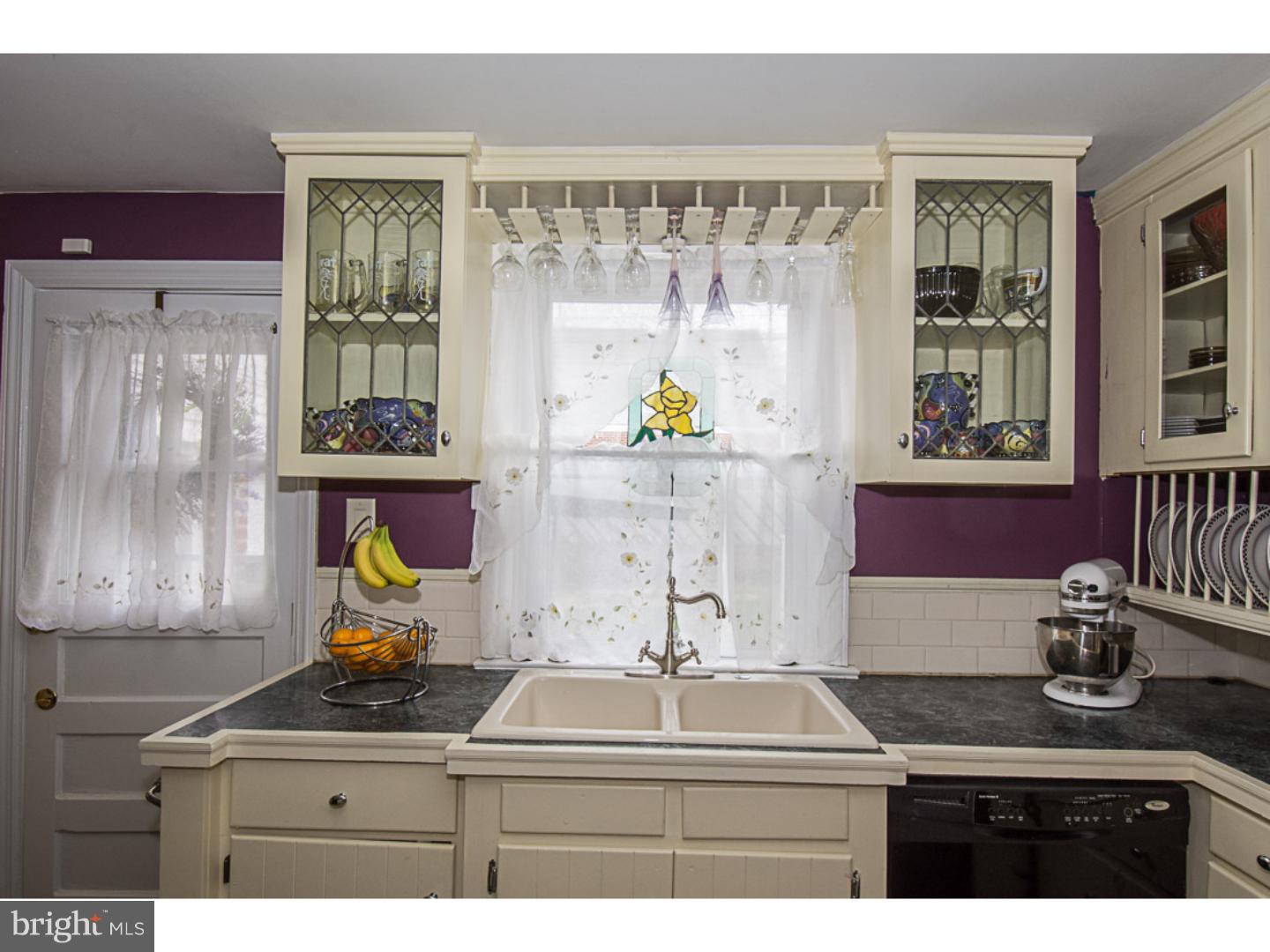 223 Pickwick Road Havertown, PA 19083 - Photo 9 of 22