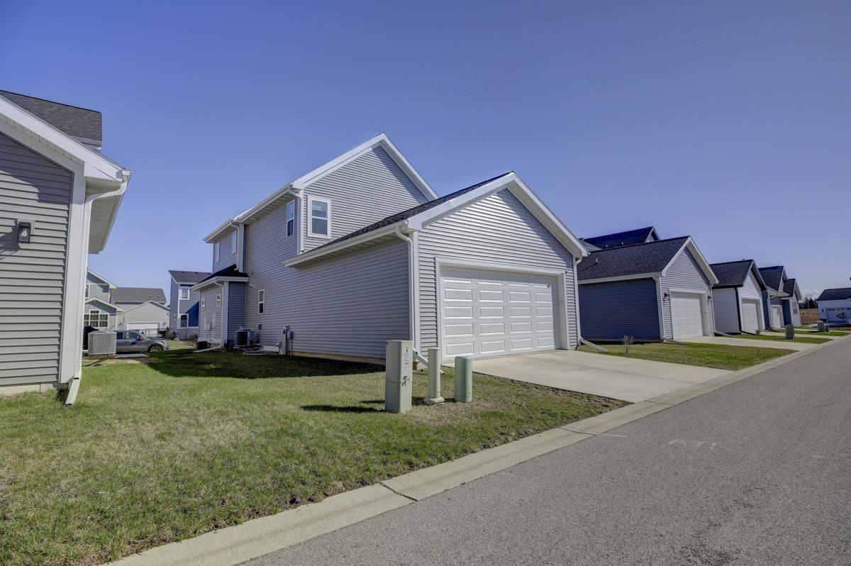 4869 Arugula Road Fitchburg, WI 53711 - Photo 4 of 53