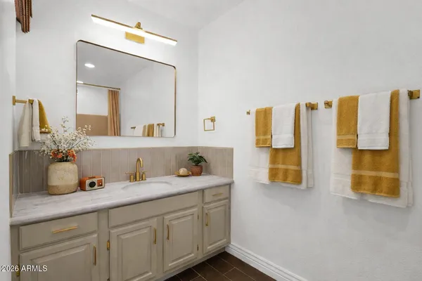 $2,900 | 3655 North 5th Avenue, Unit 212, Phoenix, AZ 85013