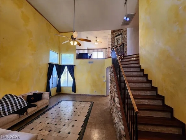 $2,900 | 328 Palisades Drive, Henderson, NV 89014