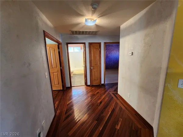 $2,900 | 328 Palisades Drive, Henderson, NV 89014