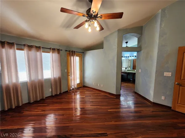 $2,900 | 328 Palisades Drive, Henderson, NV 89014