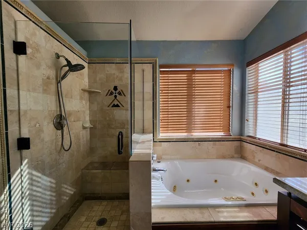 $2,900 | 328 Palisades Drive, Henderson, NV 89014