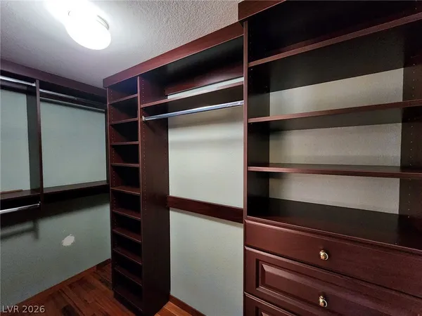 $2,900 | 328 Palisades Drive, Henderson, NV 89014