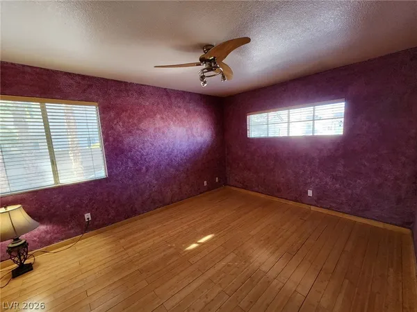 $2,900 | 328 Palisades Drive, Henderson, NV 89014