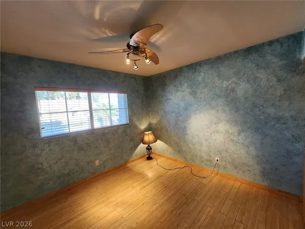 $2,900 | 328 Palisades Drive, Henderson, NV 89014