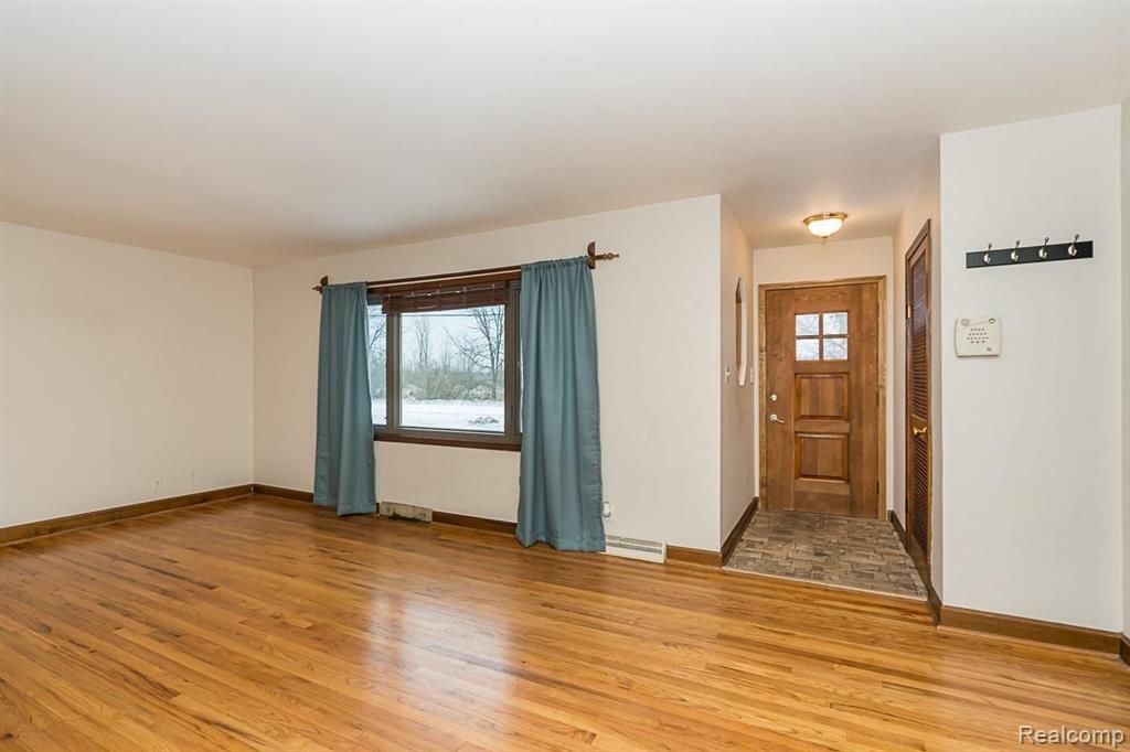 1800 Gravel Ridge Drive Rochester Hills, MI 48307 - Photo 11 of 22