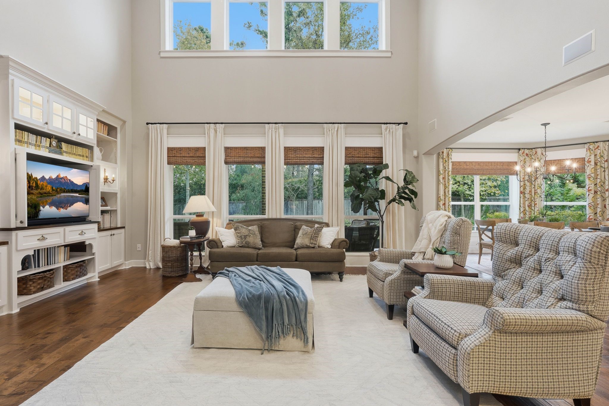 147 West Valera Ridge Place The Woodlands, TX 77389 - Photo 13 of 50