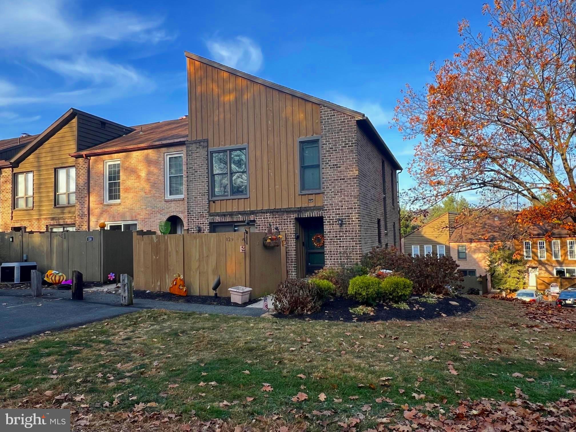 129 Merion Lane Reading, PA 19607 - Photo 3 of 24 Gallery Image 3