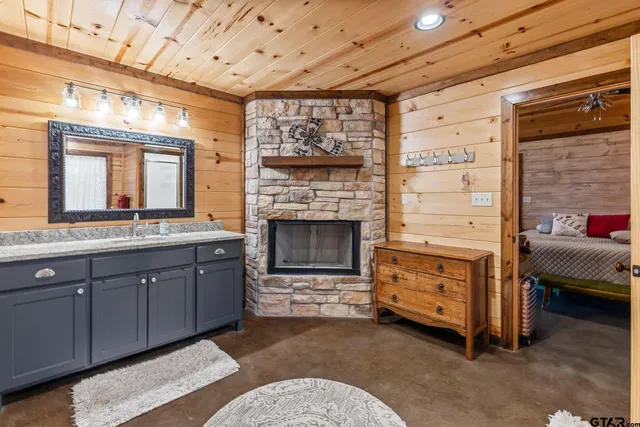 a house view with a outdoor space