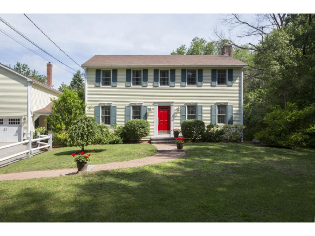 125 Kingston Road Exeter, NH 03833 - Photo 1 of 36