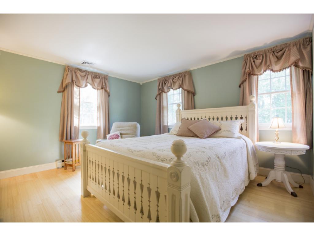 125 Kingston Road Exeter, NH 03833 - Photo 22 of 36