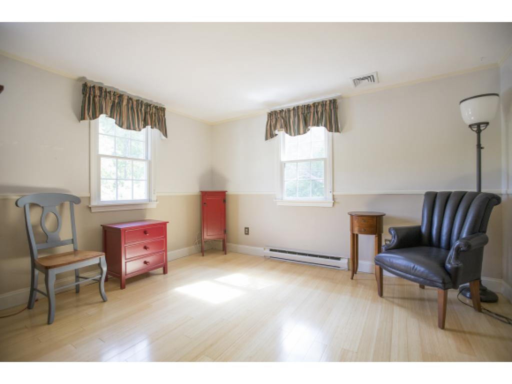 125 Kingston Road Exeter, NH 03833 - Photo 23 of 36
