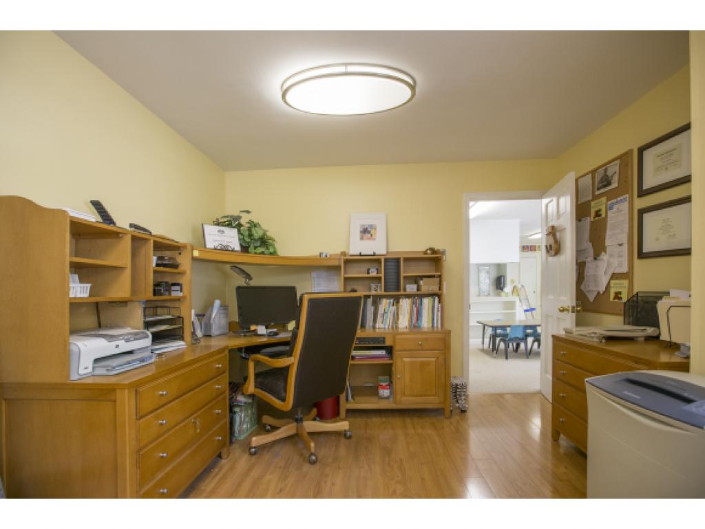 125 Kingston Road Exeter, NH 03833 - Photo 30 of 36