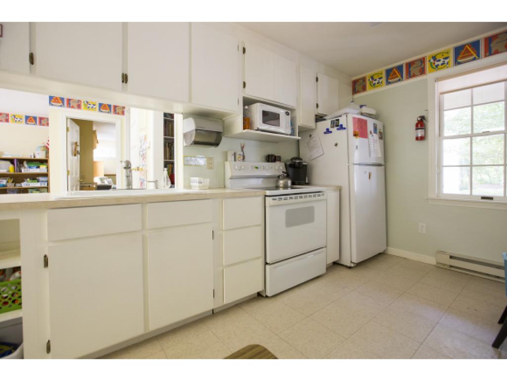 125 Kingston Road Exeter, NH 03833 - Photo 31 of 36