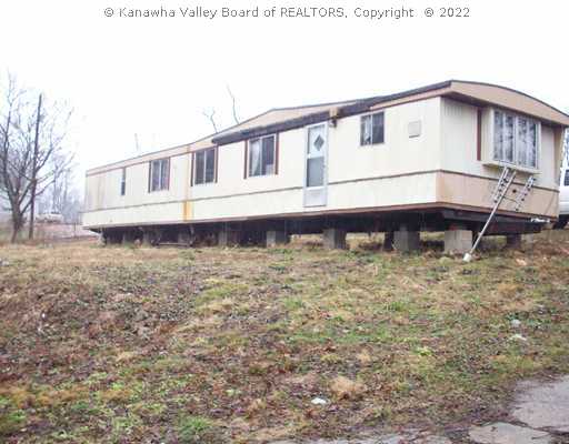 409 Dutch Ridge Elkview, WV 25071 - Photo 1 of 5 Exterior Front.