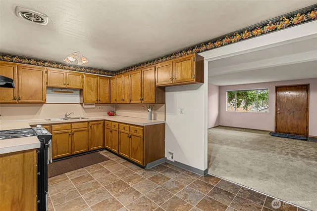 $440,000 | 601 North Jennifer Lane, East Wenatchee, WA 98802