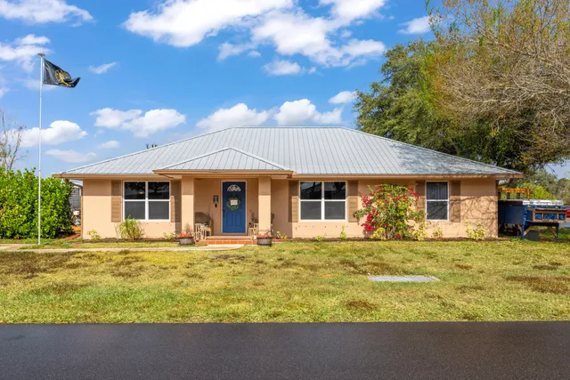 $415,000 | 3789 Southeast 6th Street, Okeechobee, FL 34974