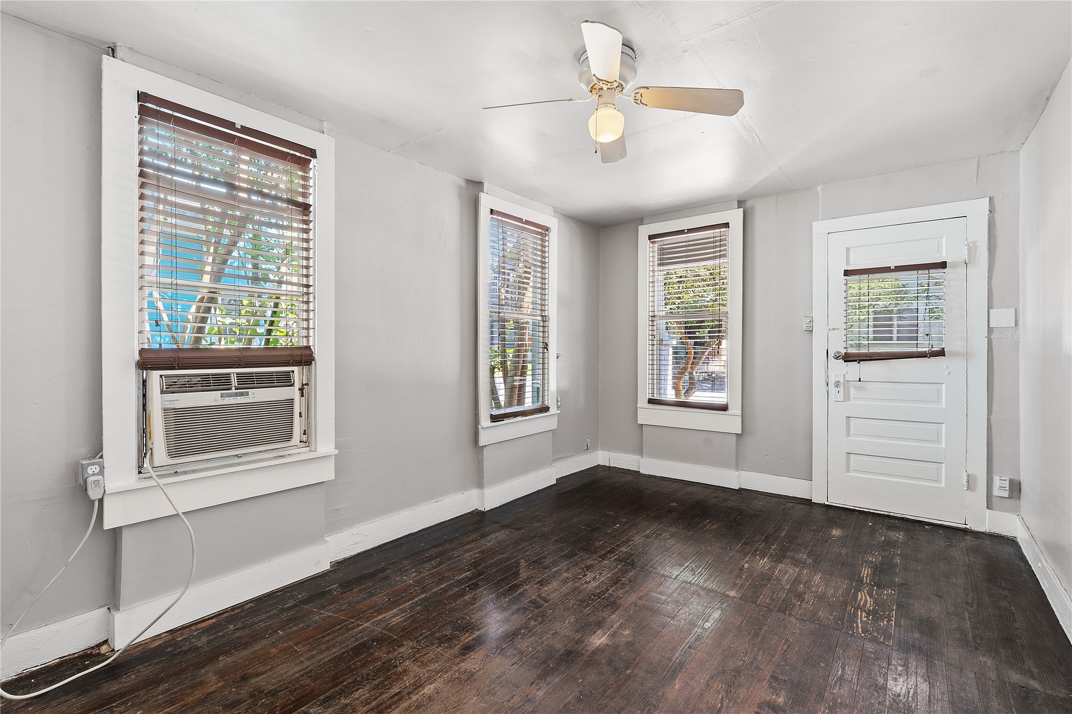 2207 Santa Rita Street Austin, TX 78702 - Photo 6 of 15