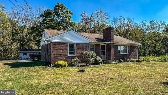 $2,000 | 57 Mountain View Road, Bethel, PA 19507