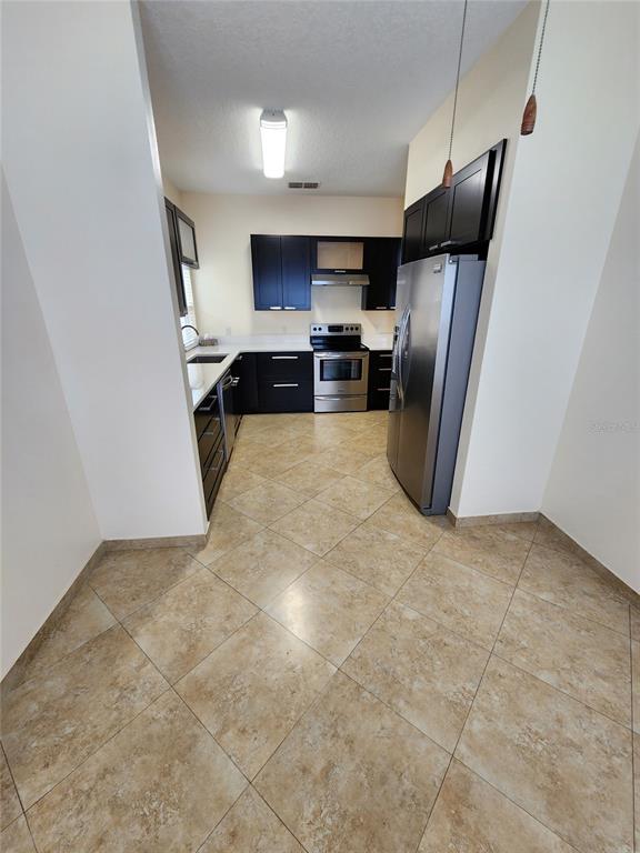 3103 Crane's Cove Loop Kissimmee, FL 34741 - Photo 4 of 19