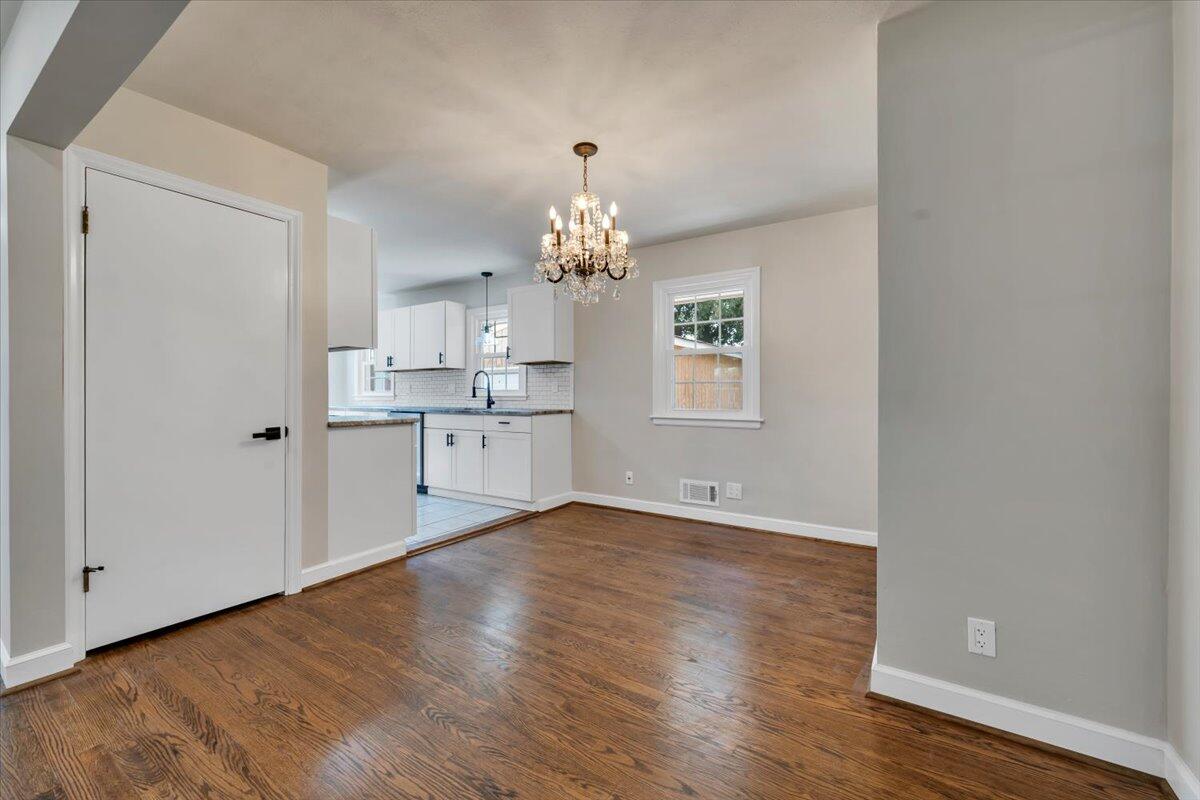 3308 Frontier Road Northwest Roanoke, VA 24012 - Photo 12 of 37 16-MIB01301