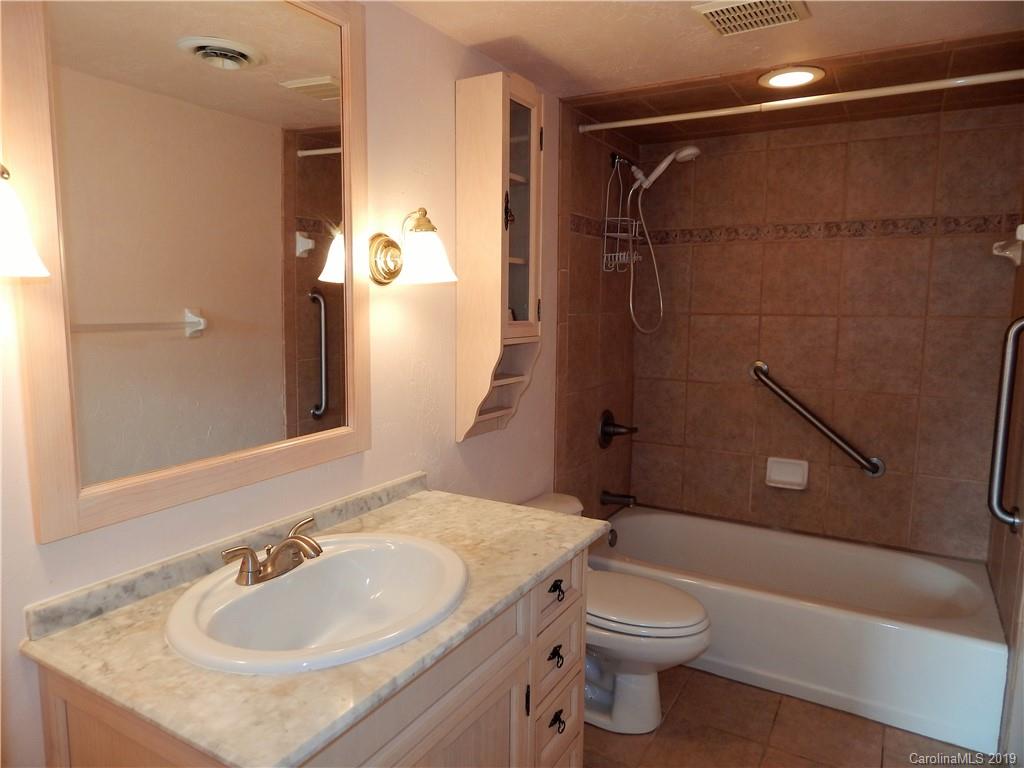 90 Shepard Square, Unit 802 Brevard, NC 28712 - Photo 14 of 24 Gallery Image 14