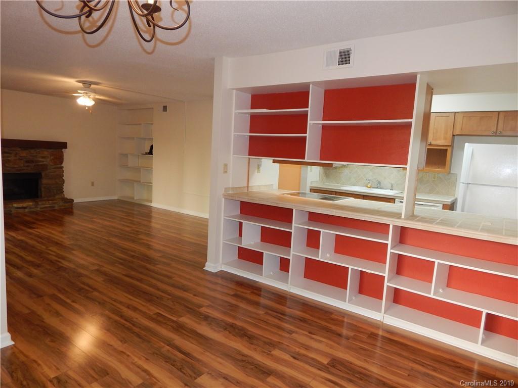 90 Shepard Square, Unit 802 Brevard, NC 28712 - Photo 4 of 24 Gallery Image 4
