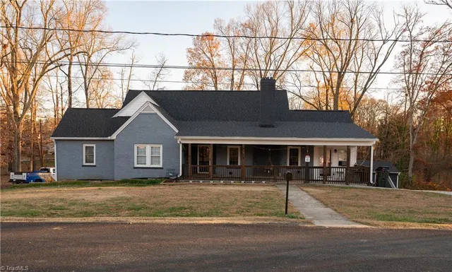 $389,900 | 18 Pershing Street, Thomasville, NC 27360