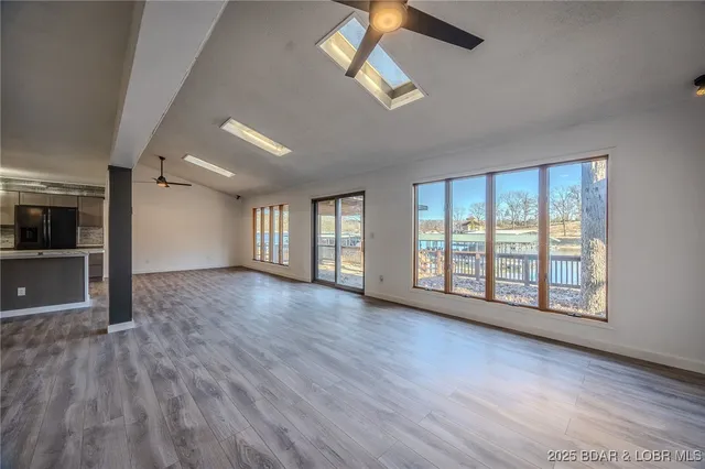 $520,000 | 150 Stuckel Bend, Climax Springs, MO 65324