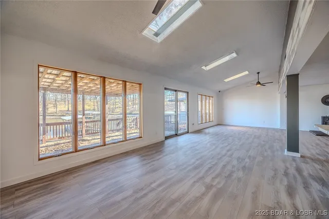 $520,000 | 150 Stuckel Bend, Climax Springs, MO 65324