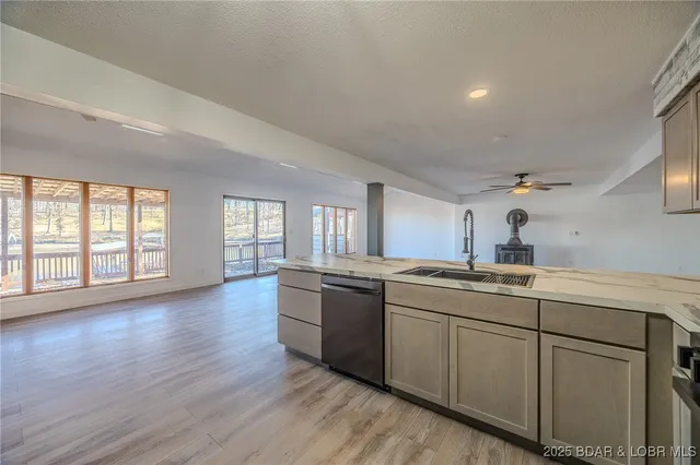 $520,000 | 150 Stuckel Bend, Climax Springs, MO 65324