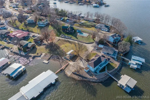 $520,000 | 150 Stuckel Bend, Climax Springs, MO 65324