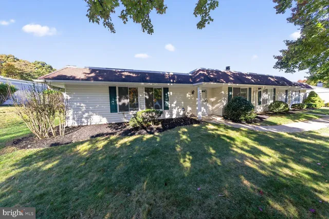 $459,000 | 14507 Elmhan Court, Unit 182B, Silver Spring, MD 20906