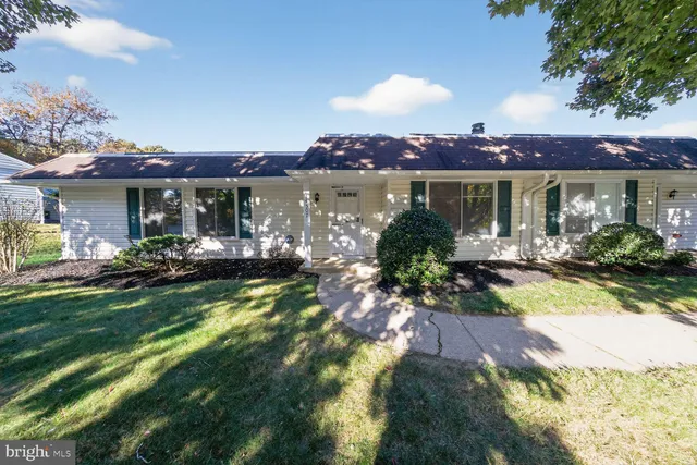 $459,000 | 14507 Elmhan Court, Unit 182B, Silver Spring, MD 20906