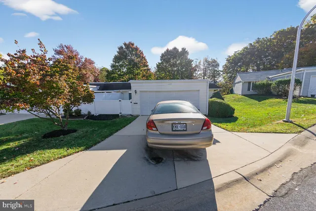 $459,000 | 14507 Elmhan Court, Unit 182B, Silver Spring, MD 20906