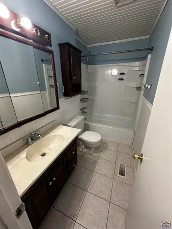 $180,000 | 501 East Main Street, Meriden, KS 66512