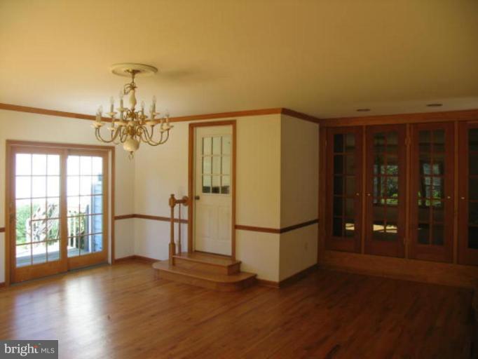 4309 Phoenix Road Bealeton, VA 22712 - Photo 3 of 18 Great Room