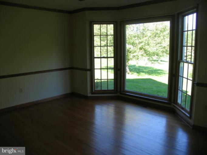 4309 Phoenix Road Bealeton, VA 22712 - Photo 6 of 18 Dining Room