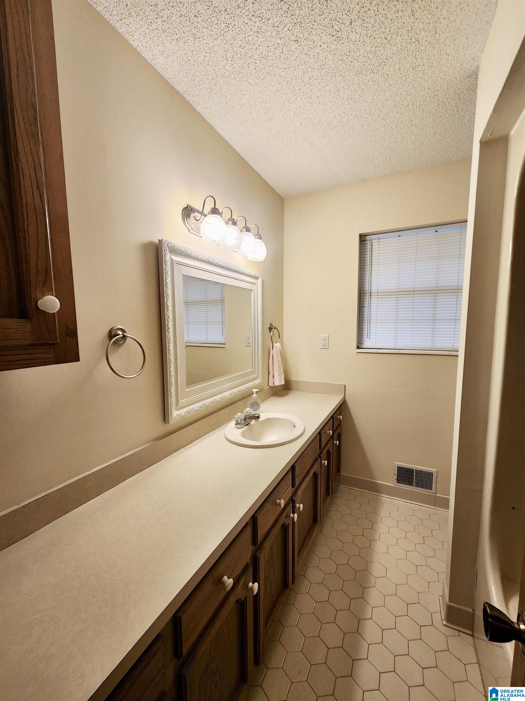 1212 Whitten Road Mount Olive, AL 35117 - Photo 25 of 43