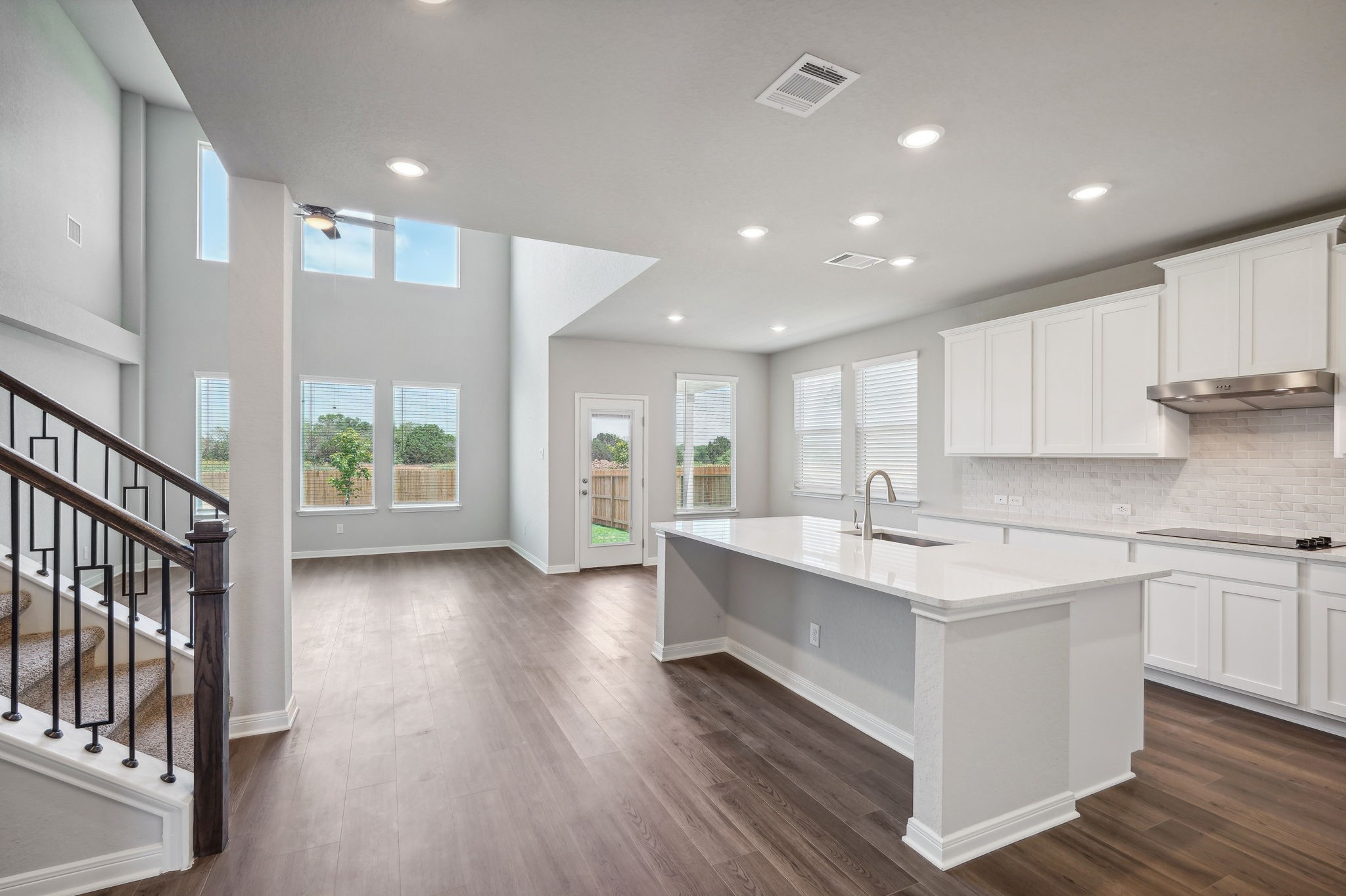 5526 Knight Court Rosenberg, TX 77471 - Photo 8 of 46